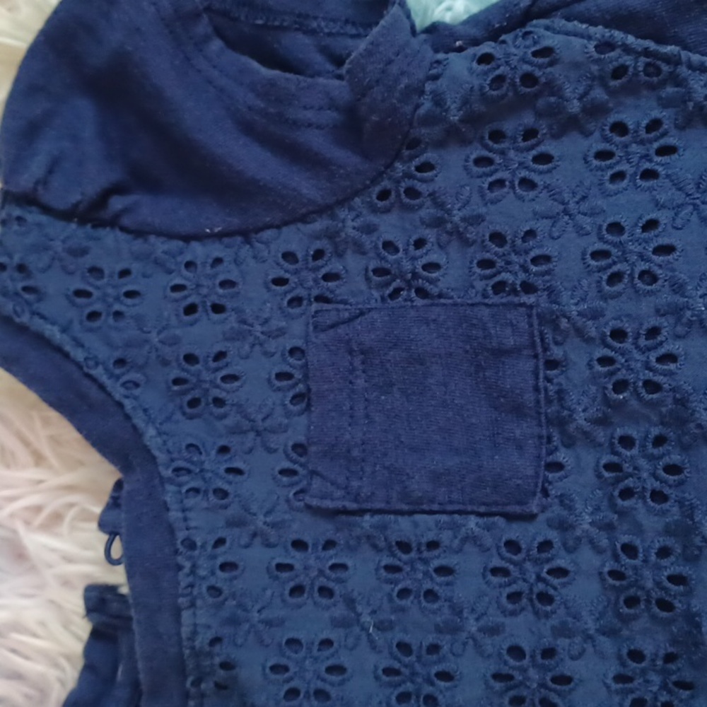 Girls top - Picture 2 of 3